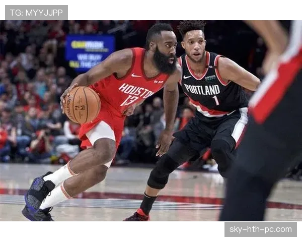 压人犯规判罚细节解析：裁判如何判定身体接触越界？